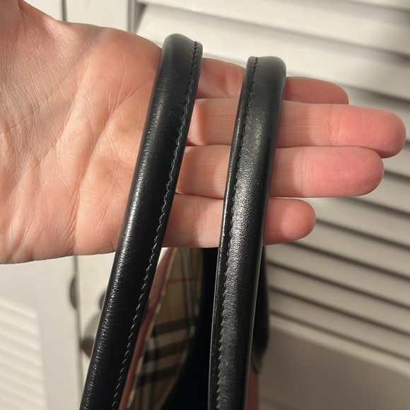 Burberrys of London Blue Label - Burgundy Vintage tote w/ COA -PRICE FIRM - Picture 8 of 8